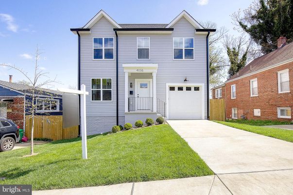 Attached, Exterior, Facade, Brick Facade, Farmhouse
