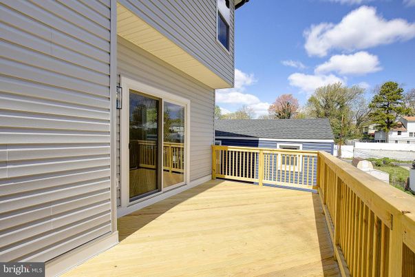 Exterior, Wood Texture Flooring