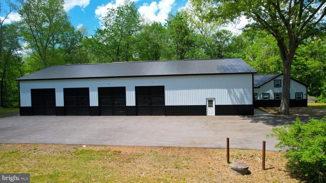 Backyard, Detached Garage, Exterior