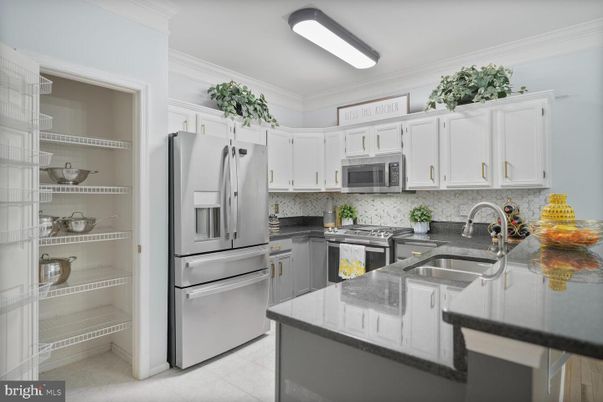 Interior, Kitchen, Stainless Steel Appliances