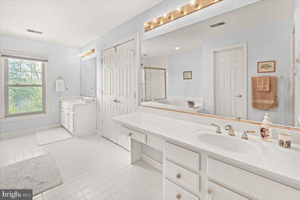 Bathroom, Dual Sink Vanities, Glass Shower, Interior