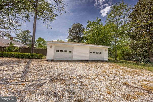 Detached Garage, Exterior