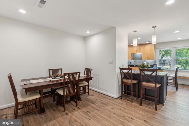 Dining room, Interior, Kitchen, Pendant Lights, Recessed Lighting, Wood Texture Flooring
