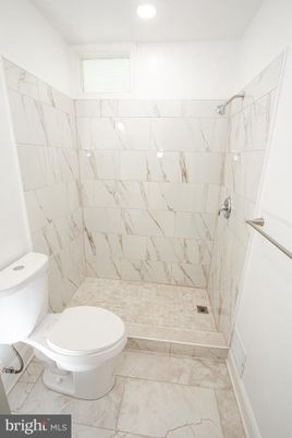 Bathroom, Interior, Marble Walls, Recessed Lighting