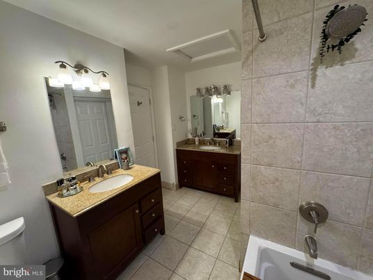 Bathroom, Dual Sink Vanities, Interior