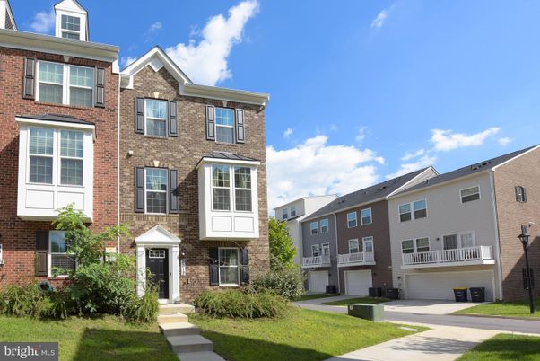 Attached, Exterior, Facade, Brick Facade, Rowhouse