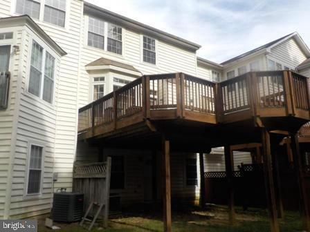 Exterior, Facade, Rowhouse