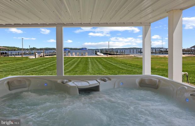 Backyard, Exterior, Hot Tub