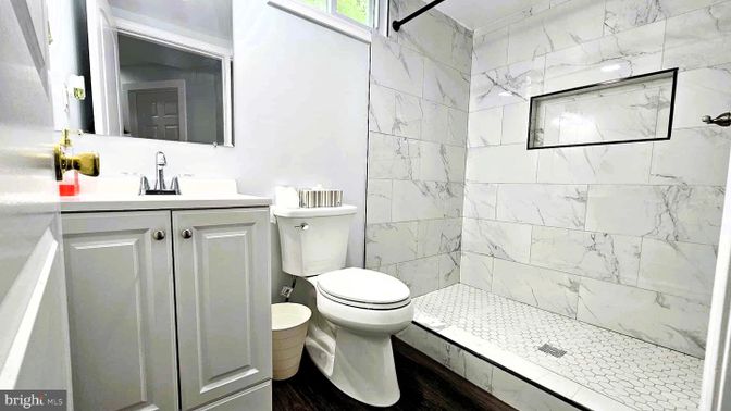 Bathroom, Glass Shower, Interior, Marble Walls