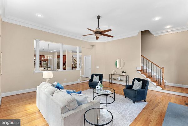 Interior, Living room, Pendant Lights, Recessed Lighting, Wood Texture Flooring