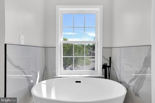 Bathroom, Free Standing Baths, Interior