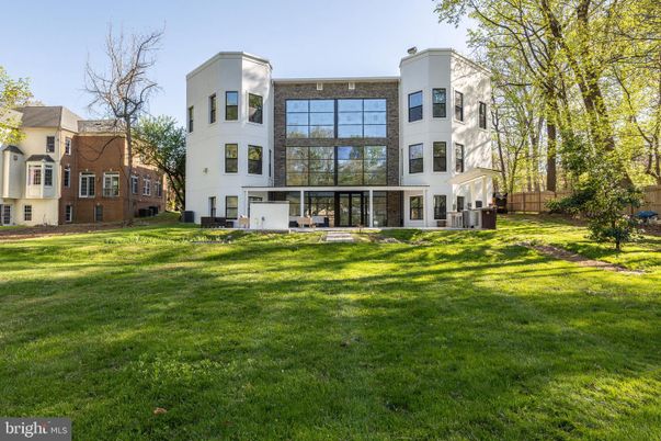 Backyard, Exterior, Facade, Brick Facade, Rowhouse