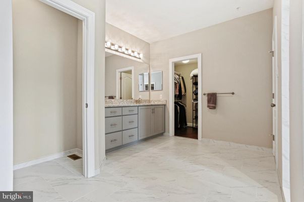 Bathroom, Dual Sink Vanities, Interior, Marble, Walk-in Closets