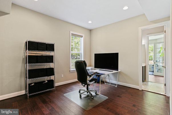 Home Office, Interior, Recessed Lighting, Wood Texture Flooring