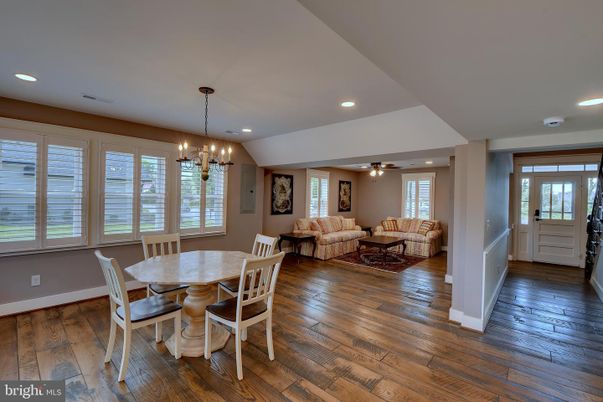 Chandelier, Dining room, Interior, Living room, Recessed Lighting, Wood Texture Flooring