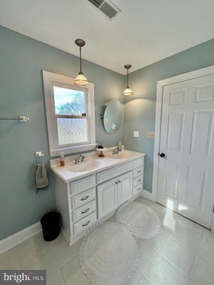 Bathroom, Dual Sink Vanities, Interior, Pendant Lights