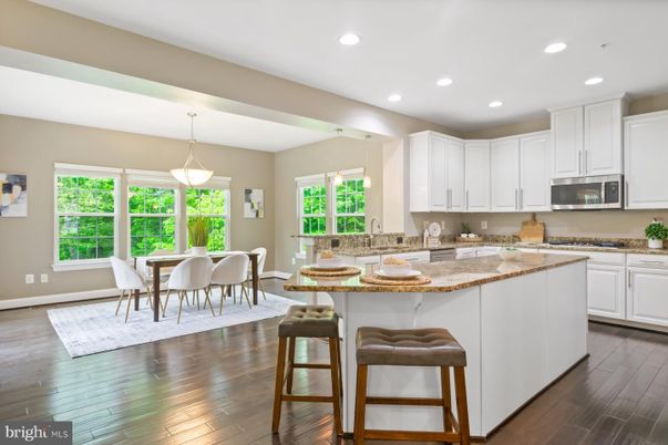 Dining room, Interior, Kitchen, Pendant Lights, Recessed Lighting, Wood Texture Flooring