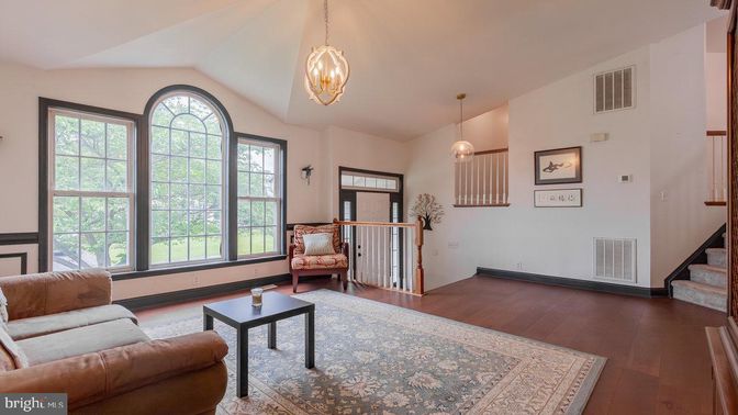 Interior, Living room, Pendant Lights, Wood Texture Flooring