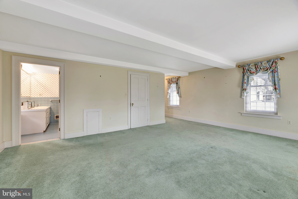 Bathroom, Empty room, Interior