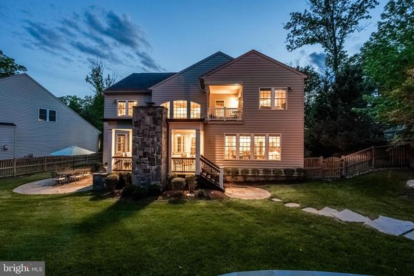 Backyard, Exterior, Facade, Modern