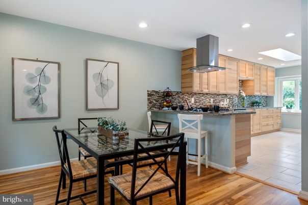 Dining room, Interior, Kitchen, Recessed Lighting, Wood Texture Flooring