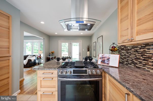 Interior, Kitchen, Living room, Recessed Lighting, Wood Texture Flooring