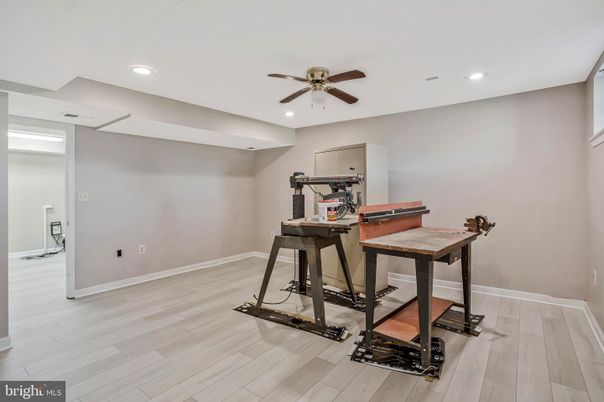 Home Office, Interior, Recessed Lighting, Wood Texture Flooring