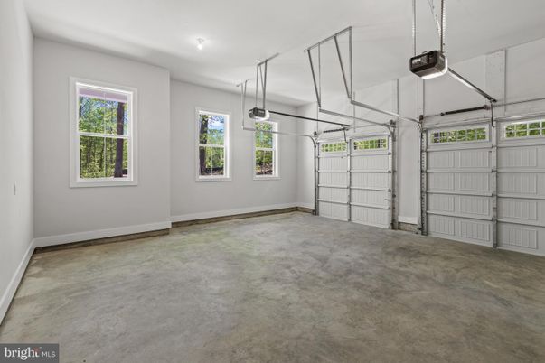 Garage, Interior