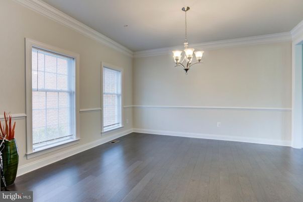 Chandelier, Empty room, Interior, Wood Texture Flooring