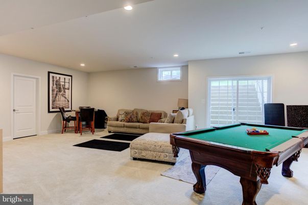 Billiard Table, Game Room, Interior, Living room, Recessed Lighting
