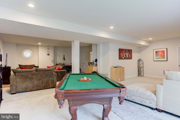 Billiard Table, Game Room, Interior, Living room, Recessed Lighting