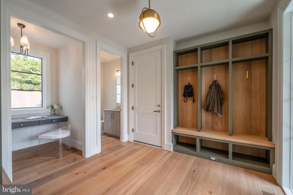 Interior, Pendant Lights, Recessed Lighting, Wood Texture Flooring