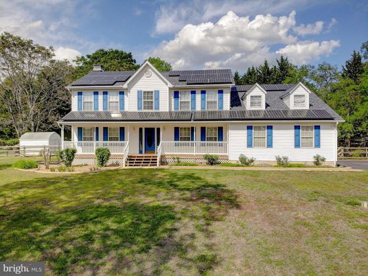 Exterior, Facade, Solar Panels, Farmhouse