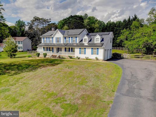 Attached, Backyard, Exterior, Facade, Solar Panels, Farmhouse
