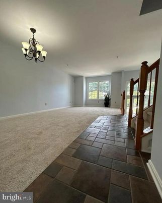 Chandelier, Empty room, Interior