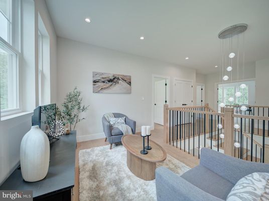 Interior, Living room, Pendant Lights, Recessed Lighting, Wood Texture Flooring