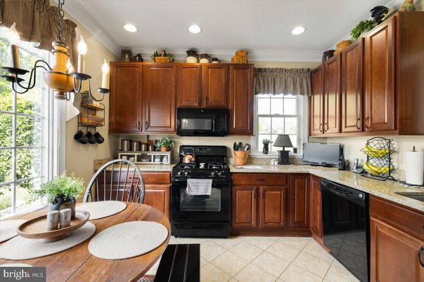 Dining room, Interior, Kitchen, Recessed Lighting