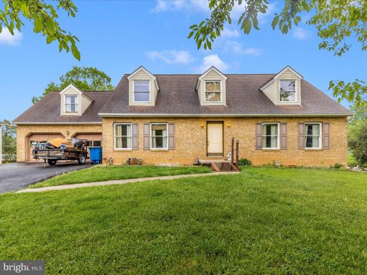 Attached, Exterior, Facade, Brick Facade, Cape Cod
