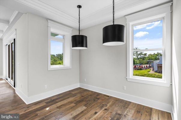 Empty room, Interior, Pendant Lights, Wood Texture Flooring