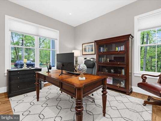 Home Office, Interior, Recessed Lighting, Wood Texture Flooring