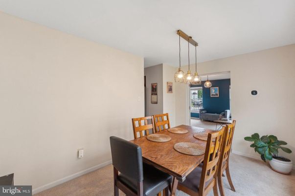 Dining room, Interior, Pendant Lights
