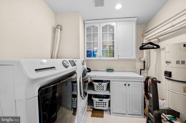 Interior, Recessed Lighting, Washer