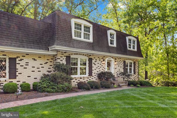 Exterior, Facade, Cape Cod