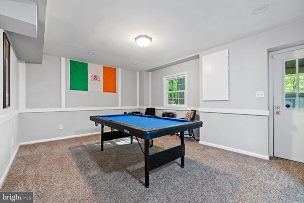 Billiard Table, Game Room, Interior