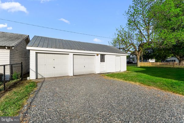 Detached Garage, Exterior