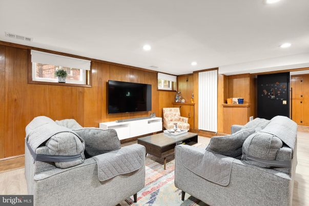 Interior, Living room, Recessed Lighting, Wood Texture Flooring, Wooden Walls