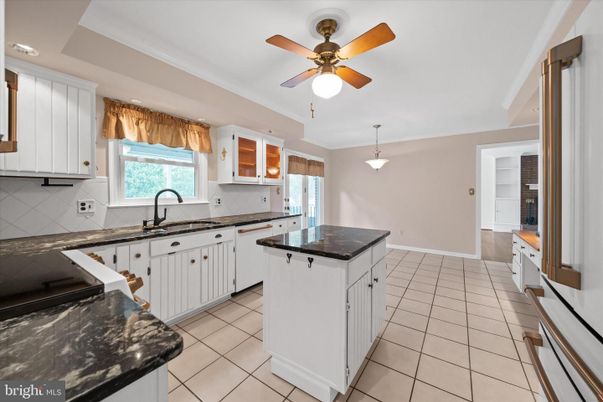 Interior, Kitchen, Pendant Lights, Recessed Lighting