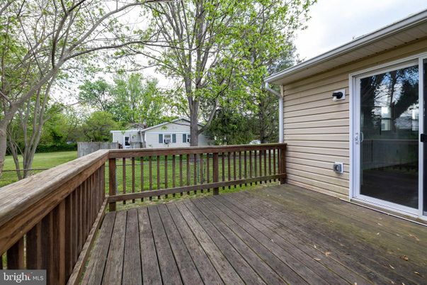 Exterior, Wood Texture Flooring