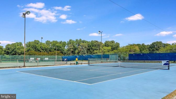 Exterior, Tennis Courts