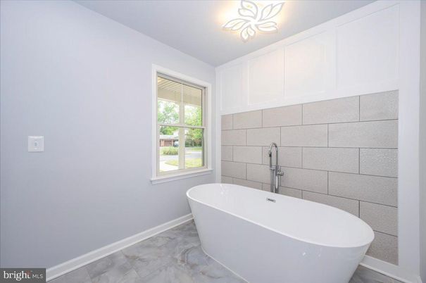 Bathroom, Free Standing Baths, Interior, Marble